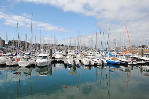 Arzon