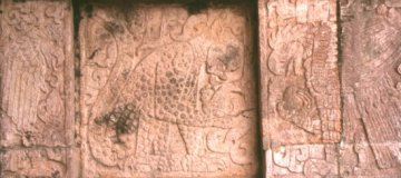 Piattaforma dei giaguari e delle aquile