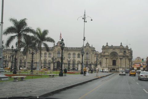 plaza des Armas - palazzo del Governo