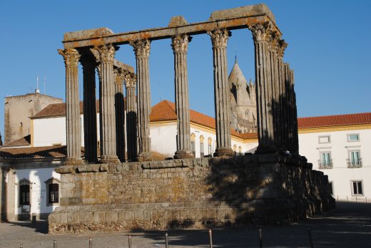 Evora