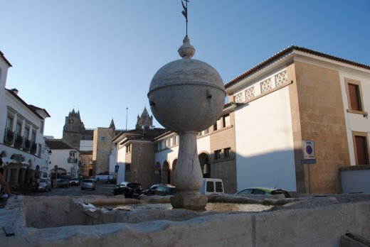 Evora